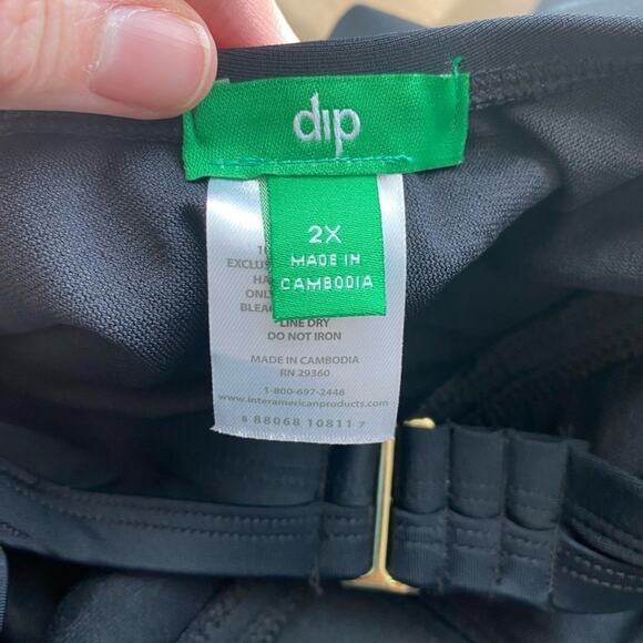 NWT Women's 2X Plus Curvy Rainbow Smocked One Piece Swimsuit Beach Resort - Picture 3 of 9